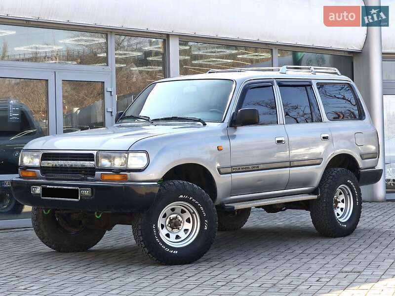 Позашляховик / Кросовер Toyota Land Cruiser 1994 в Дніпрі
