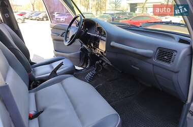 Позашляховик / Кросовер Toyota Land Cruiser 1994 в 