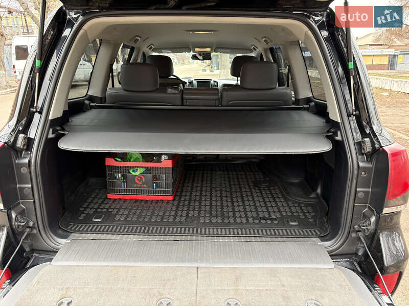 Позашляховик / Кросовер Toyota Land Cruiser 2010 в Конотопі