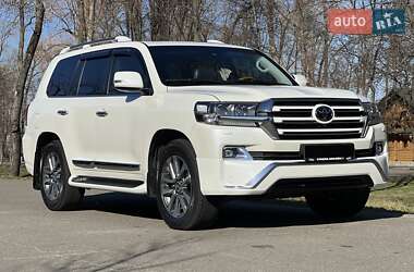 Внедорожник / Кроссовер Toyota Land Cruiser 2017 в Киеве