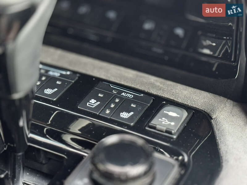 Позашляховик / Кросовер Toyota Land Cruiser 2016 в Києві