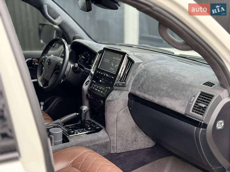 Позашляховик / Кросовер Toyota Land Cruiser 2016 в Києві