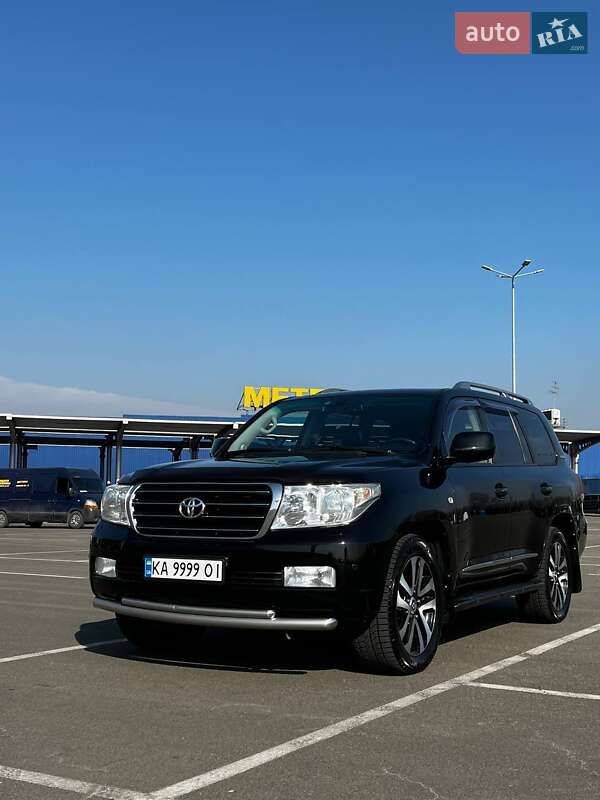 Позашляховик / Кросовер Toyota Land Cruiser 2011 в Києві