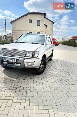 Внедорожник / Кроссовер Toyota Land Cruiser 2002 в 