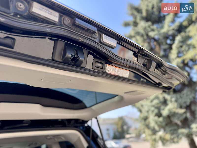 Внедорожник / Кроссовер Toyota Land Cruiser 2017 в Лубнах