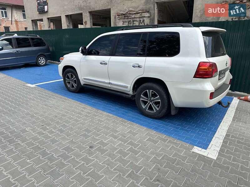 Toyota Land Cruiser 2012 Toyota Land Cruiser 2012