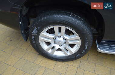 Внедорожник / Кроссовер Toyota Land Cruiser 2010 в 