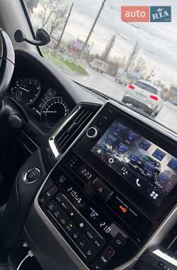 Позашляховик / Кросовер Toyota Land Cruiser 2020 в 
