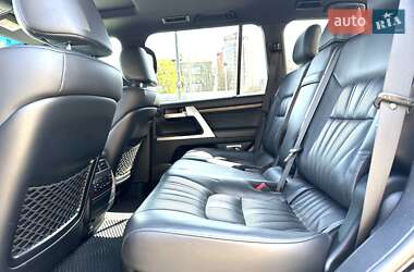 Внедорожник / Кроссовер Toyota Land Cruiser 2019 в 