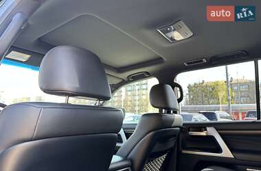 Внедорожник / Кроссовер Toyota Land Cruiser 2019 в 