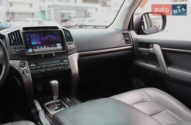Внедорожник / Кроссовер Toyota Land Cruiser 2008 в 