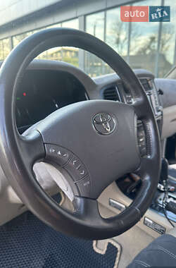 Позашляховик / Кросовер Toyota Land Cruiser 2005 в 