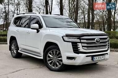 Позашляховик / Кросовер Toyota Land Cruiser 2023 в 