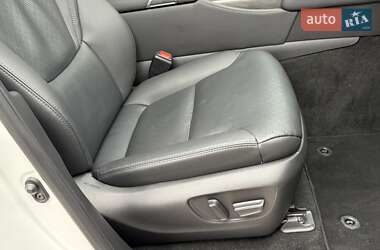 Позашляховик / Кросовер Toyota Land Cruiser 2023 в 