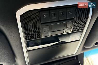 Позашляховик / Кросовер Toyota Land Cruiser 2023 в 