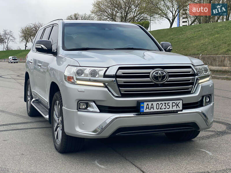 Внедорожник / Кроссовер Toyota Land Cruiser 2016 в Киеве
