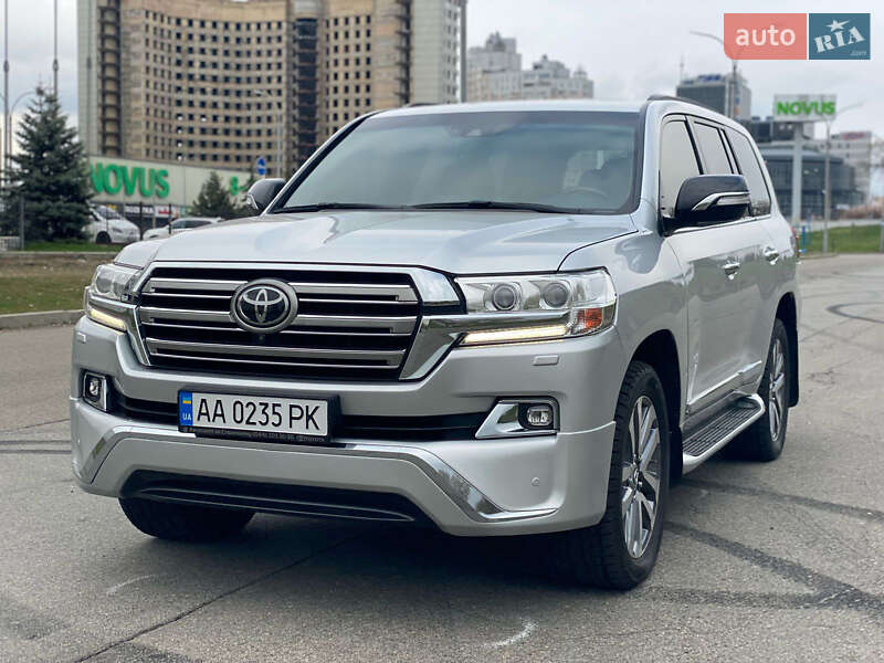 Внедорожник / Кроссовер Toyota Land Cruiser 2016 в Киеве
