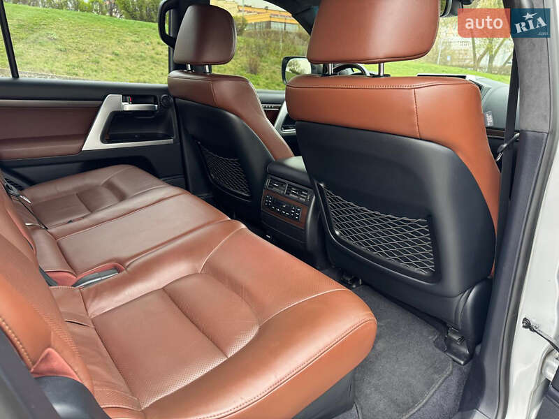 Внедорожник / Кроссовер Toyota Land Cruiser 2016 в Киеве