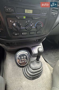 Внедорожник / Кроссовер Toyota Land Cruiser 2001 в 