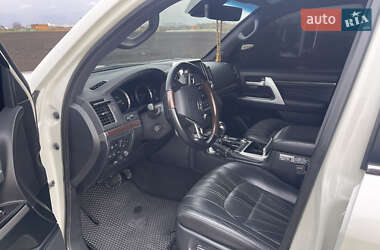 Внедорожник / Кроссовер Toyota Land Cruiser 2020 в 