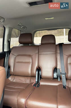 Внедорожник / Кроссовер Toyota Land Cruiser 2016 в 