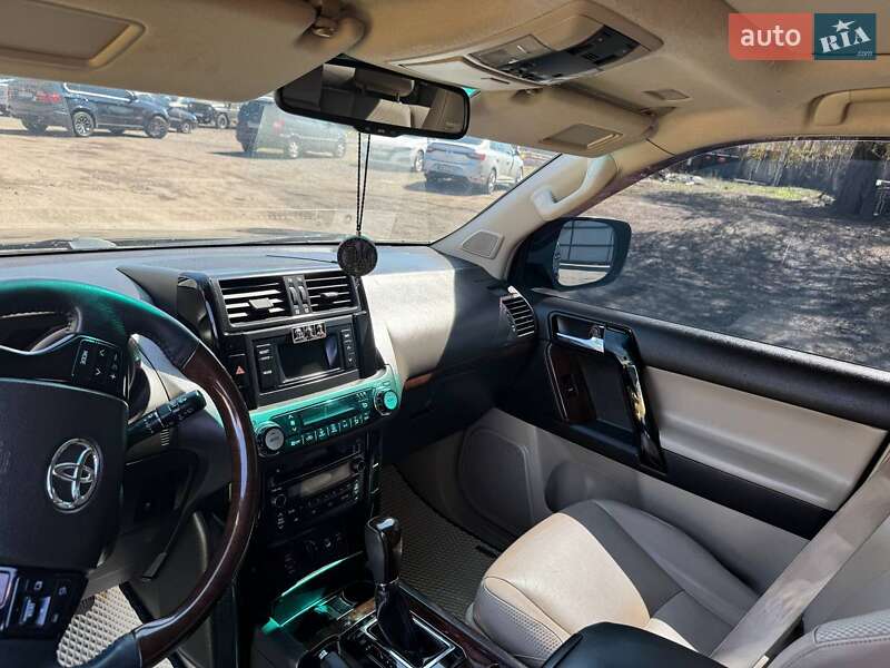 Внедорожник / Кроссовер Toyota Land Cruiser 2010 в Казатине фото 8 Внедорожник / Кроссовер Toyota Land Cruiser 2010 в Казатине