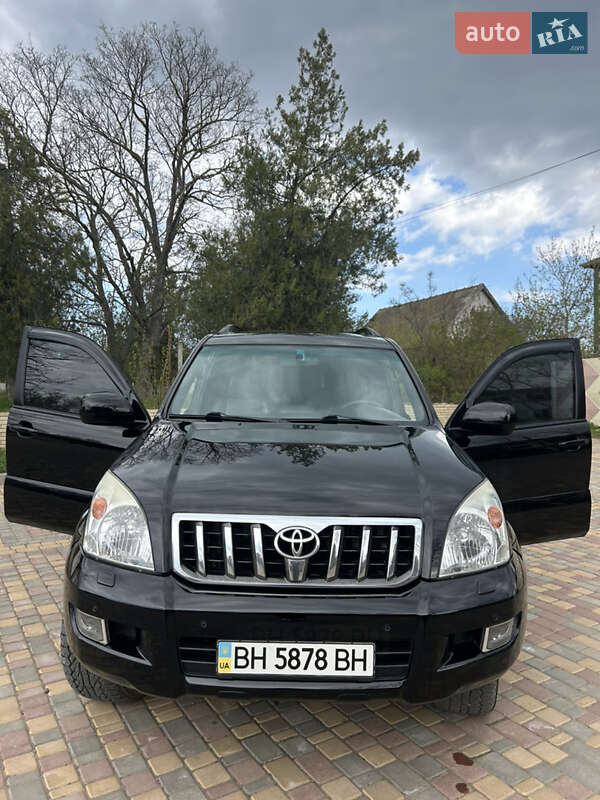 Позашляховик / Кросовер Toyota Land Cruiser 2006 в Одесі