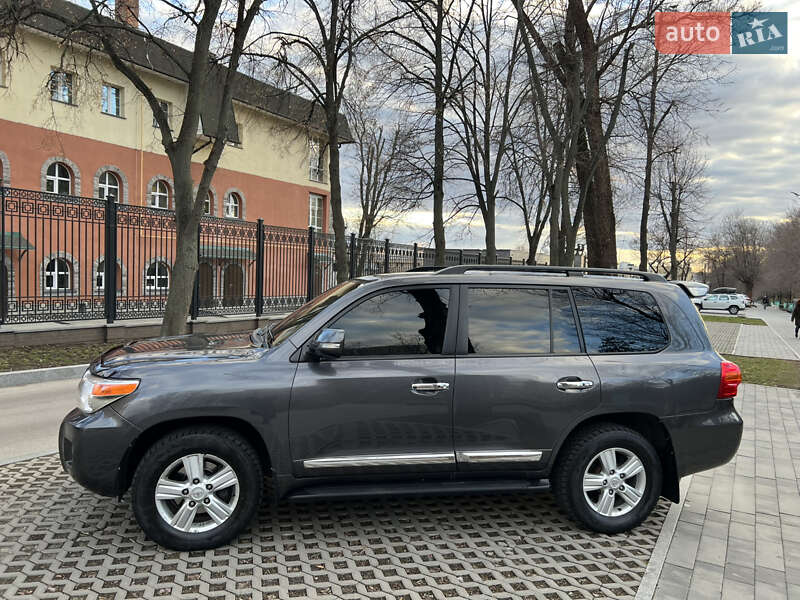 Toyota Land Cruiser 2013 Toyota Land Cruiser 2013