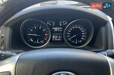 Внедорожник / Кроссовер Toyota Land Cruiser 2013 в 