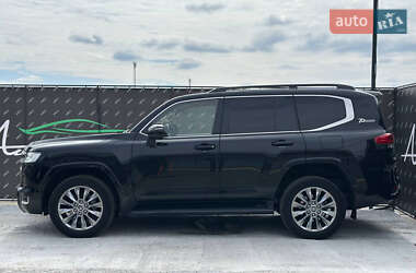 Позашляховик / Кросовер Toyota Land Cruiser 2021 в 