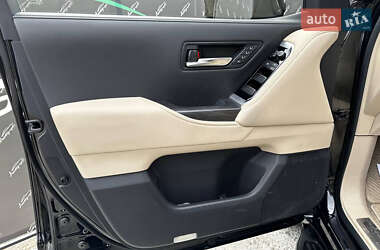 Позашляховик / Кросовер Toyota Land Cruiser 2021 в 