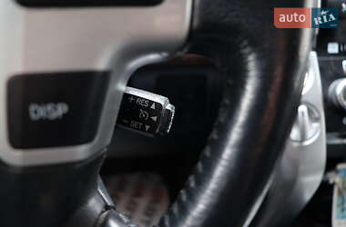 Внедорожник / Кроссовер Toyota Land Cruiser 2012 в 