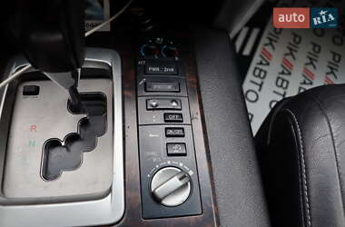 Внедорожник / Кроссовер Toyota Land Cruiser 2012 в 
