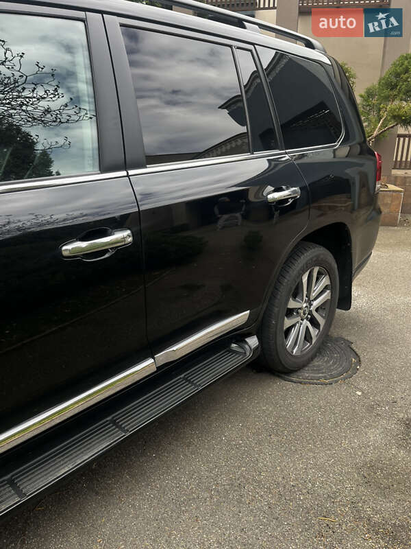 Внедорожник / Кроссовер Toyota Land Cruiser 2016 в Киеве