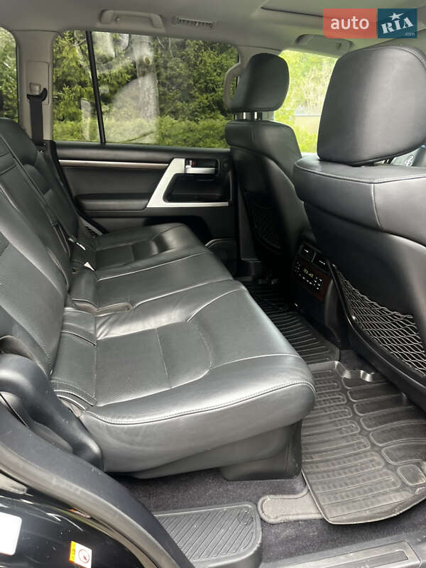 Внедорожник / Кроссовер Toyota Land Cruiser 2016 в Киеве