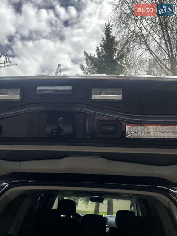 Внедорожник / Кроссовер Toyota Land Cruiser 2016 в Киеве