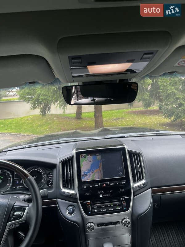 Внедорожник / Кроссовер Toyota Land Cruiser 2016 в Киеве