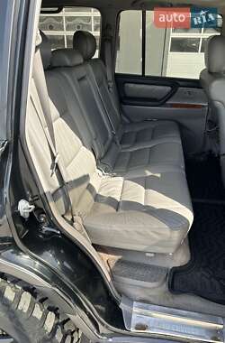 Внедорожник / Кроссовер Toyota Land Cruiser 2005 в 