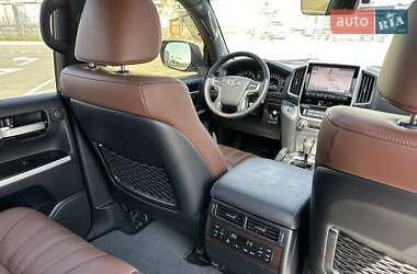 Внедорожник / Кроссовер Toyota Land Cruiser 2020 в 