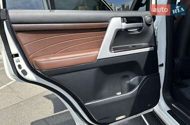 Внедорожник / Кроссовер Toyota Land Cruiser 2020 в 