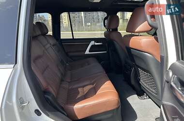Внедорожник / Кроссовер Toyota Land Cruiser 2020 в 