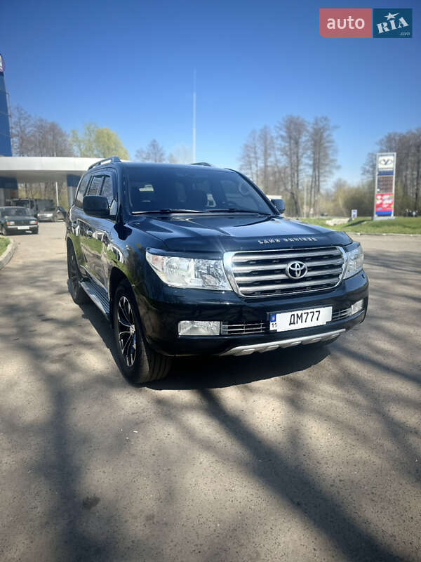 Внедорожник / Кроссовер Toyota Land Cruiser 2011 в 