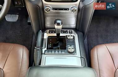 Внедорожник / Кроссовер Toyota Land Cruiser 2016 в 