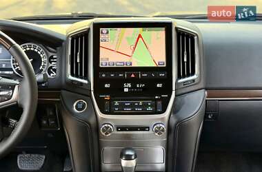 Внедорожник / Кроссовер Toyota Land Cruiser 2016 в 