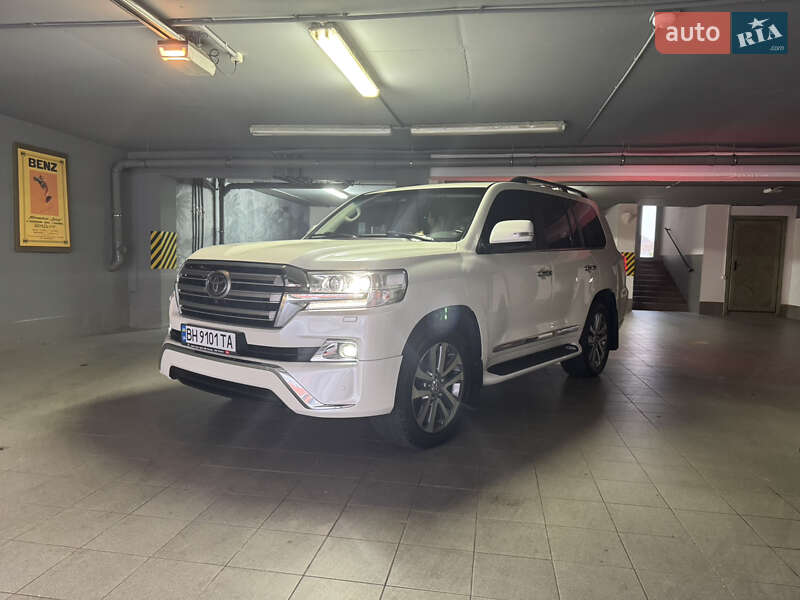 Внедорожник / Кроссовер Toyota Land Cruiser 2018 в Одессе фото 7 Внедорожник / Кроссовер Toyota Land Cruiser 2018 в Одессе