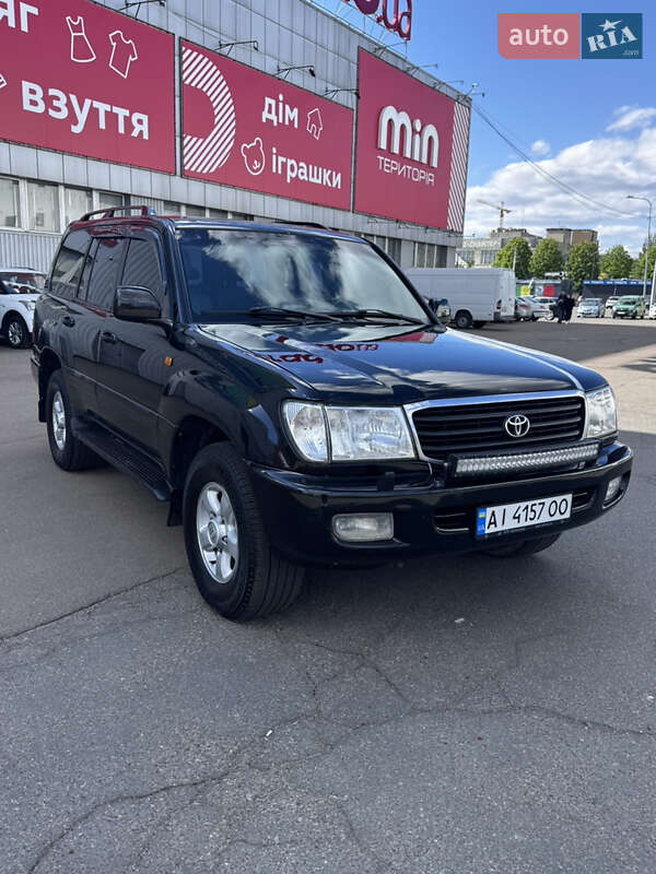 Внедорожник / Кроссовер Toyota Land Cruiser 2002 в Киеве