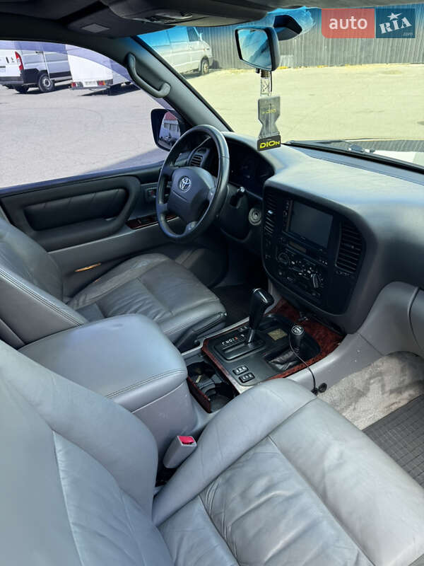 Внедорожник / Кроссовер Toyota Land Cruiser 2002 в Киеве
