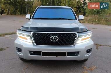 Внедорожник / Кроссовер Toyota Land Cruiser 2012 в 