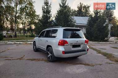Внедорожник / Кроссовер Toyota Land Cruiser 2012 в 