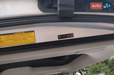 Внедорожник / Кроссовер Toyota Land Cruiser 2012 в 